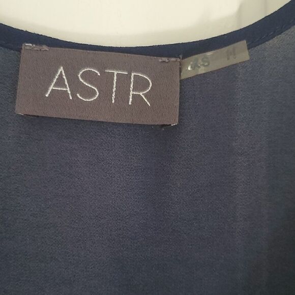 Anthropologie ASTR Net Sequined Tank - Picture 8 of 12